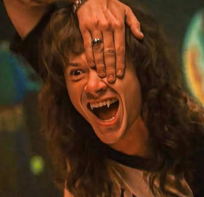 Get a behind the scenes photo from Stranger Things - Quiz | Quotev