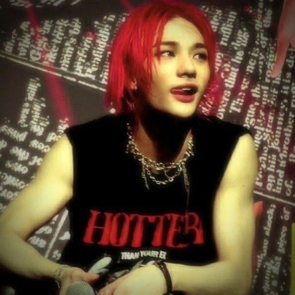 choose red things + get a red haired idol Quiz Quotev