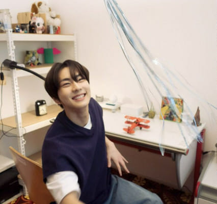 A Kpop Idol Life (Part 9): Which Western Artist Was Featured In Your