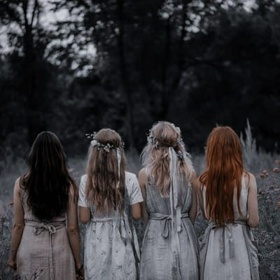 Make Your Life In A Village In The Kingdom And Get Dress - Quiz | Quotev