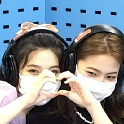 Who are u between Elena and Ginger? - Quiz | Quotev