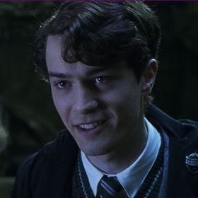 Tom Riddle | Which Harry Potter man has a crush on you? - Quiz | Quotev