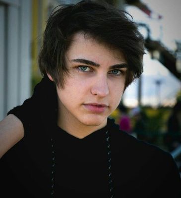 How well do you know Colby Brock - Test | Quotev