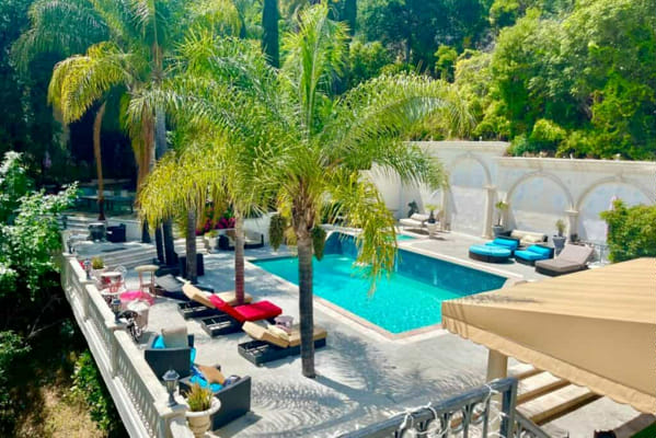 Plan A Pool Party ! - Quiz | Quotev