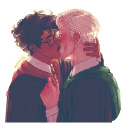 harry potter and draco malfoy kissing