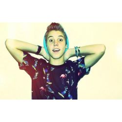 Does he like you back? - Quiz | Quotev