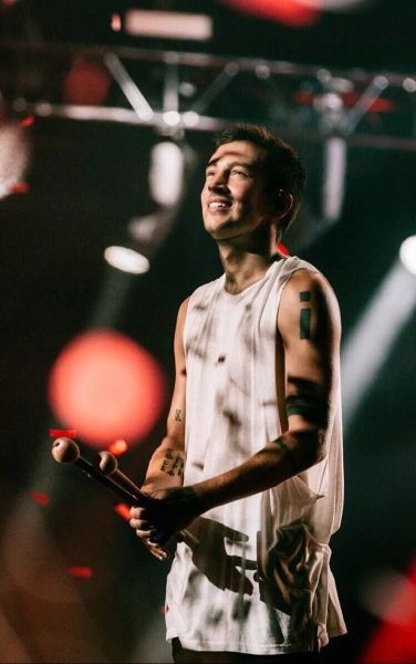 正在关注 | i stan tyler joseph so freakin hard