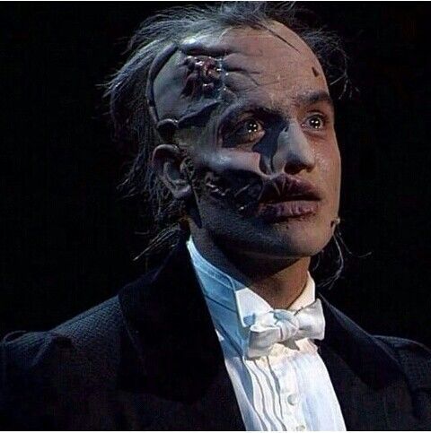 关于| ava lucy adams