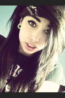 Falling For My Idol Andy Biersack Love Story