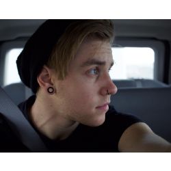 On veeoneeye dating Patty