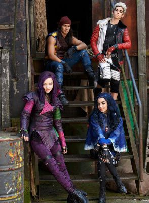 Chapter 2 | Descendants *Carlos de Vil Love Story*