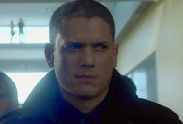 Leonard Snart [Captain Cold]~The Flash | Fandom Reader Inserts!