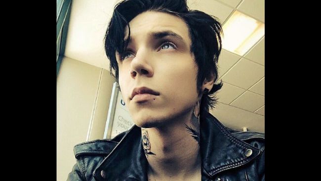 How Well Do You Know Andy Biersack Test