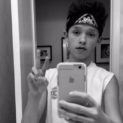 jacob sartorius so baby pull me closer in backseat of your rover