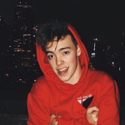 How well do you know Zach Herron? ( WDW) - Test