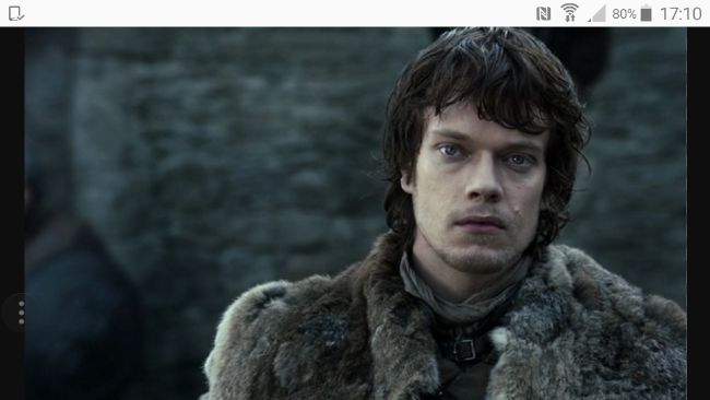 First Kiss Theon Greyjoy Game Of Thrones Preferences And Imagines