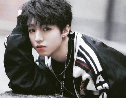 Chapter 3 Who Knew The Hot Boy From My School Is Here Don T Break My Heart Tfboys Fanfic Discontinued