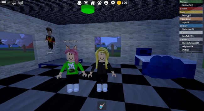 My Main Account And My Alt Account On The Same Server Random Roblox Screenshots - how to get on the same server in roblox