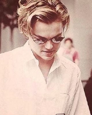 Does leonardo dicaprio reply to fan mail picture