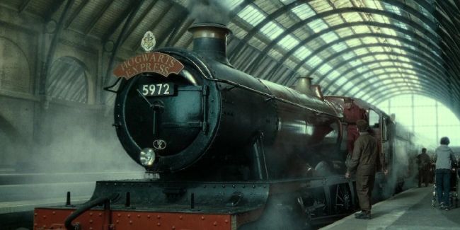 Chapter 3: Hogwarts express | Katelyn Potter Voldemort's child