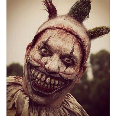 The Clown Statue | Scary Stories