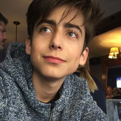 3) Aidan Gallagher~ Number 5 | The Umbrella Academy Oneshots/Preferences