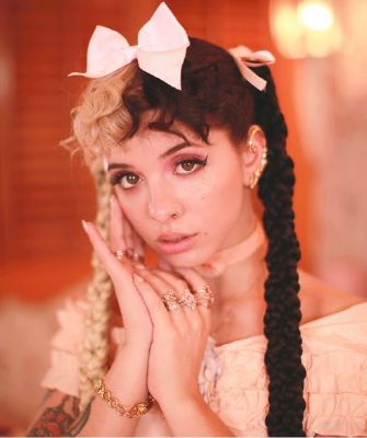Who Do You Stan More, Melanie Martinez or Billie Eilish? - Quiz