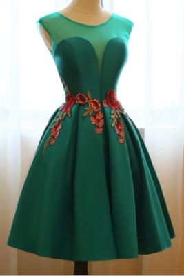 quiz dark green dress
