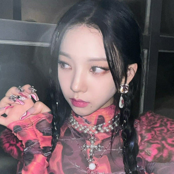 Attend school prom + get a kpop date Quiz Quotev