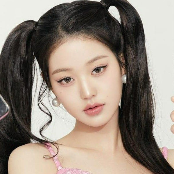 5𝔱𝔥 𝔪𝔢𝔪𝔟𝔢𝔯 𝔬𝔣 𝔟𝔩𝔞𝔠𝔨𝔭𝔦𝔫𝔨 Quiz Quotev