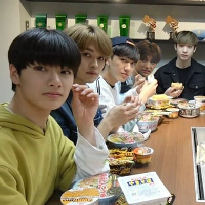 𝕊𝕥𝕣𝕒𝕪 𝕂𝕚𝕕𝕤 ℚ𝕦𝕚𝕫} Random Stray Kids profile facts quiz - Test | Quotev