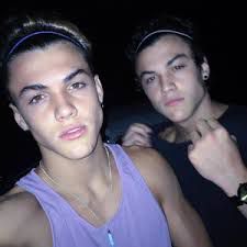 Which Dolan Twin Will Love You Back? - Quiz | Quotev